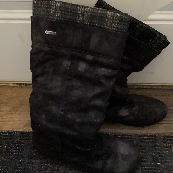 SPRING faux suede boots - Picture 1 of 4